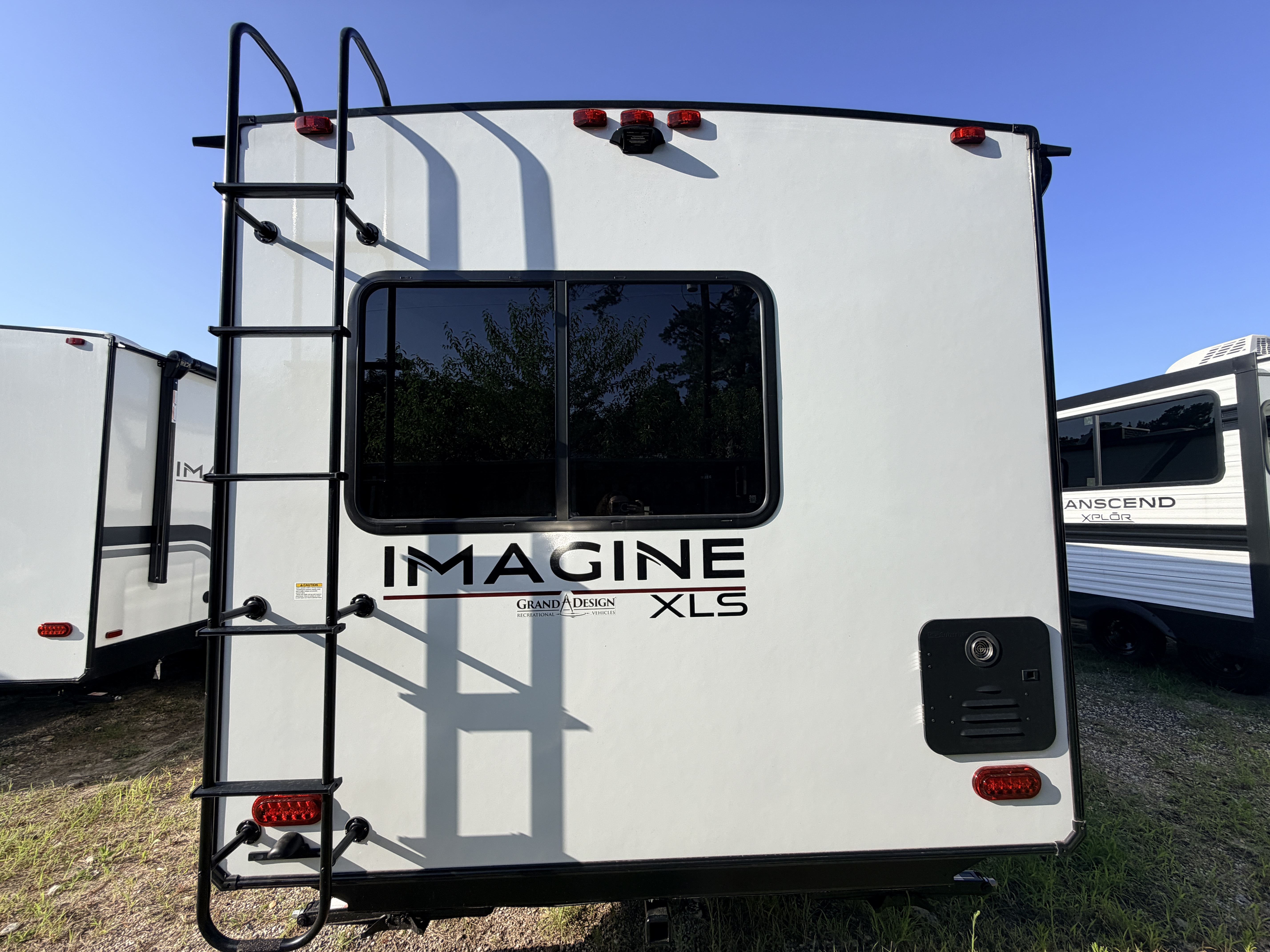 2027 Grand Design Imagine XLS 25RLE - Image 5