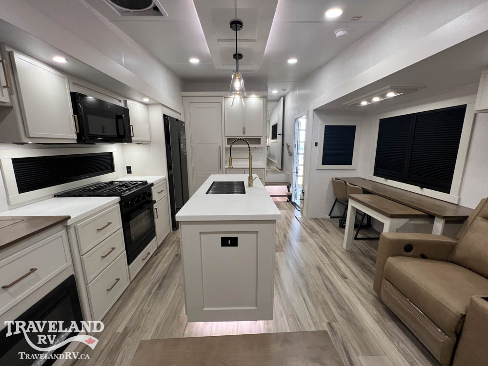 2027 Brinkley RV Model Z 2900 - Image 4