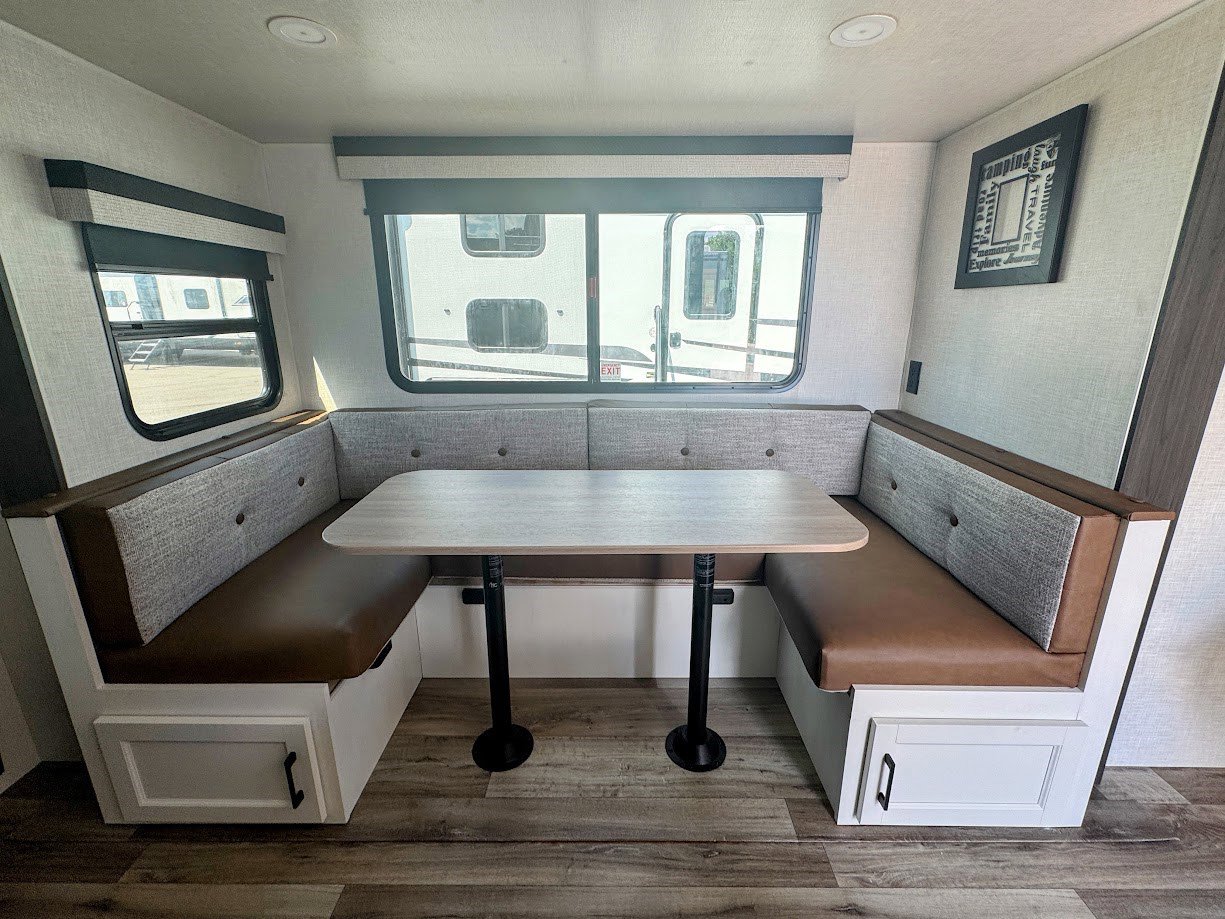 2026 VENTURE RV STRATUS 211VBH - Image 12