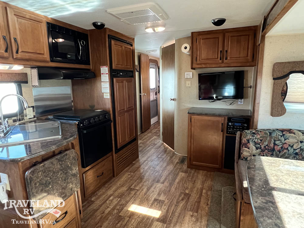 2012 OUTDOORS RV TIMBER RIDGE 250FLS HANDYMAN SPECIAL - Image 3