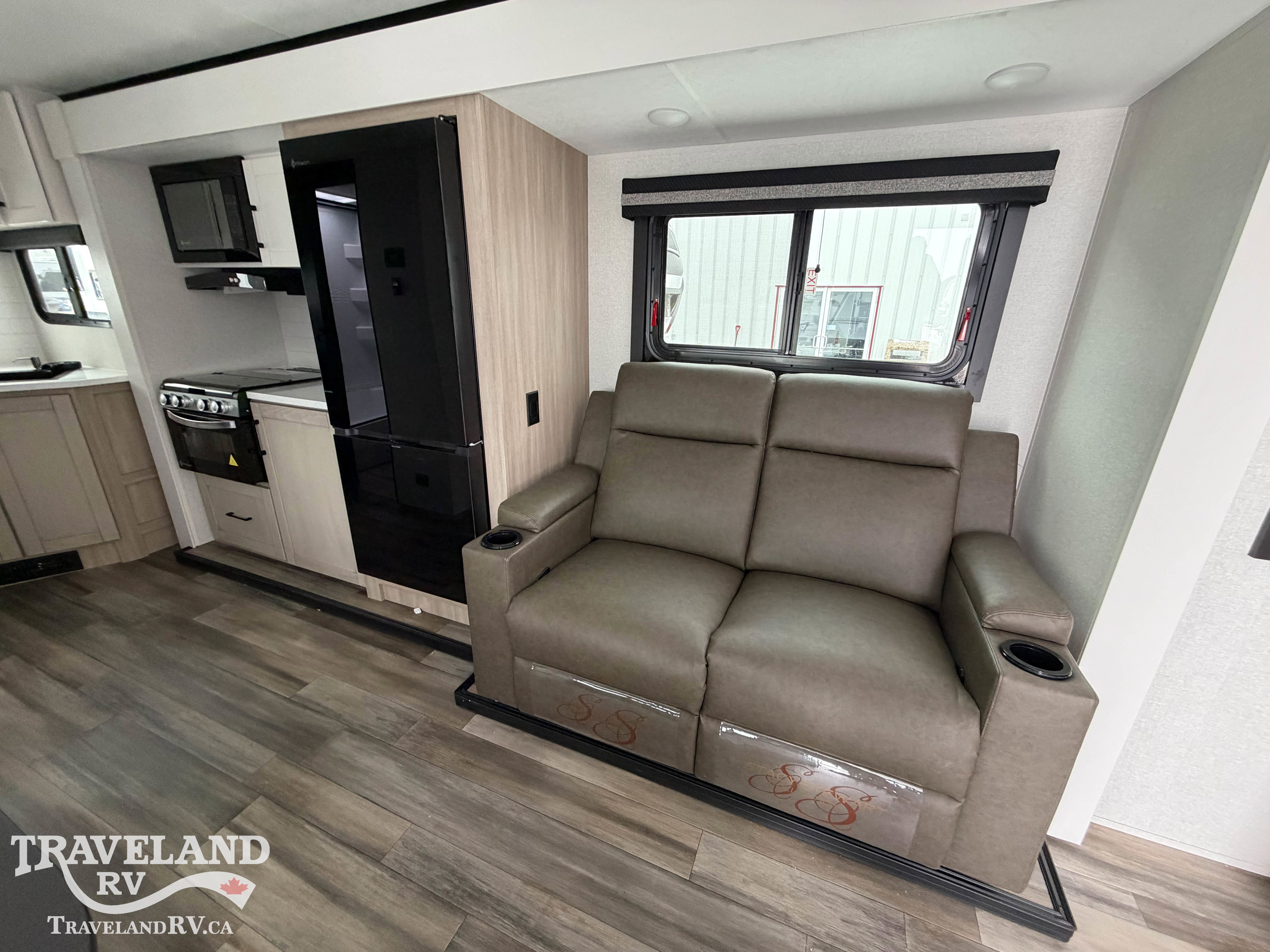 2026 Highland Ridge Range Lite 211RKM - Image 11