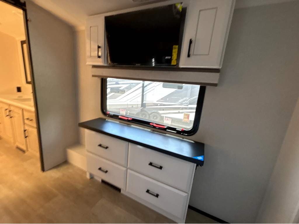 2026 JAYCO PINNACLE 38FBRK - Image 24