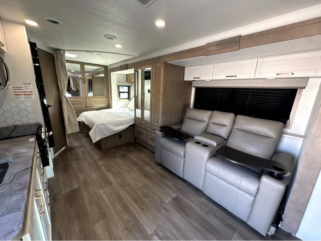 2027 ENTEGRA COACH ODYSSEY 24B - Image 10