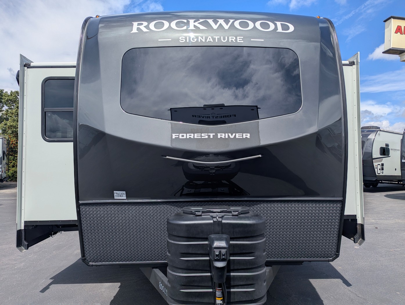 2026 Forest River Rockwood Signature 8339FK - Image 2
