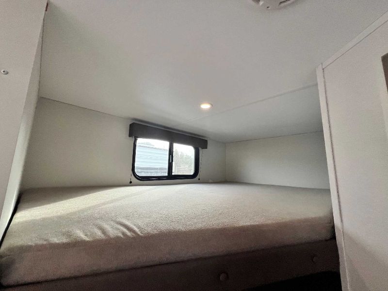2026 Grand Design Transcend ONE 161DB - Image 17