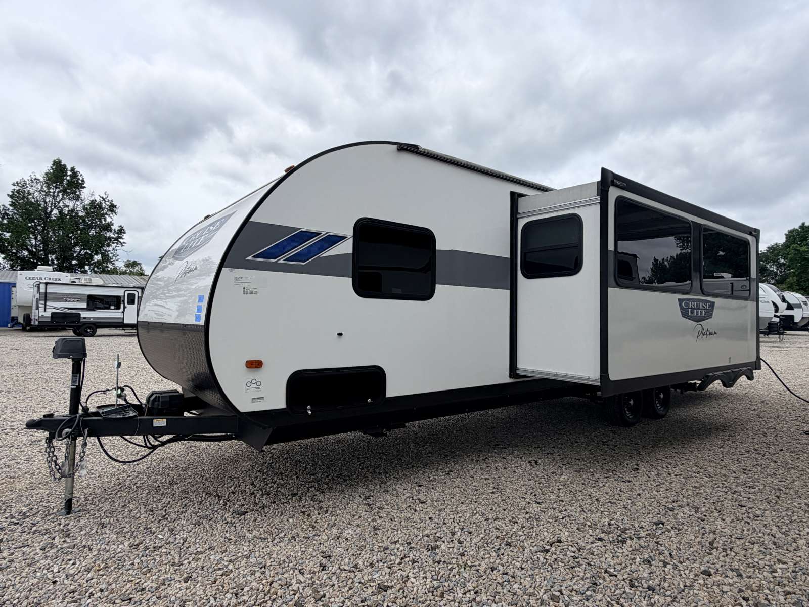 2023 Forest River Salem Cruise Lite 28VBXL - Image 3