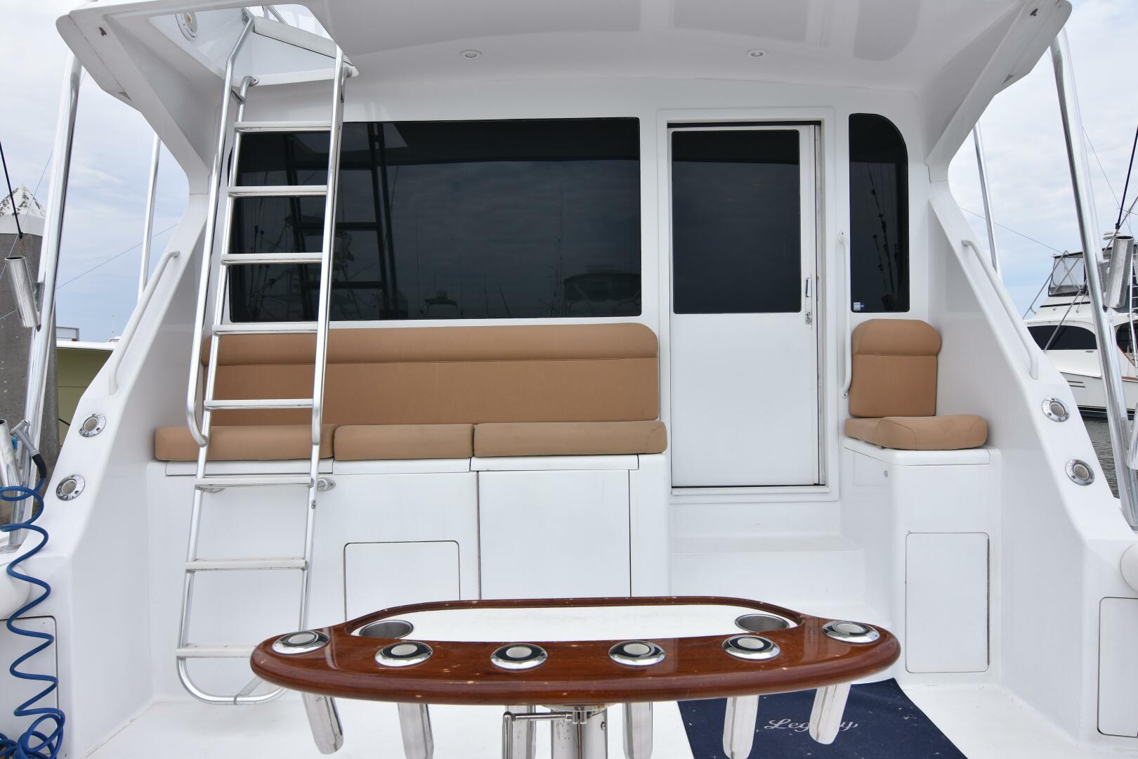 1999 Viking 58 Convertible - Image 9