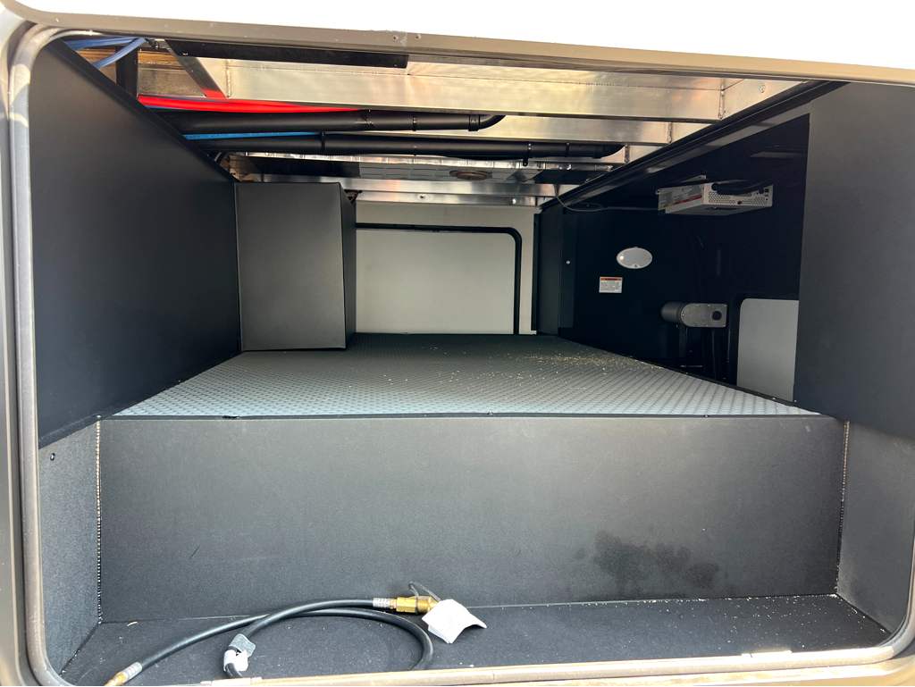 2027 VENTURE RV SPORTTREK 312VTB - Image 24
