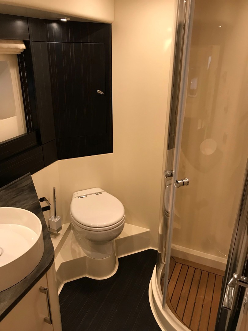 2019 Sirena 58 Flybridge - Image 11