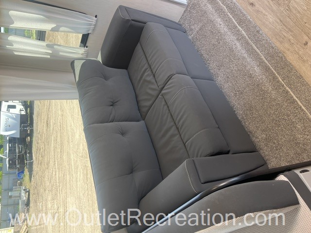 2023 Forest River Vibe 26BH - Image 10