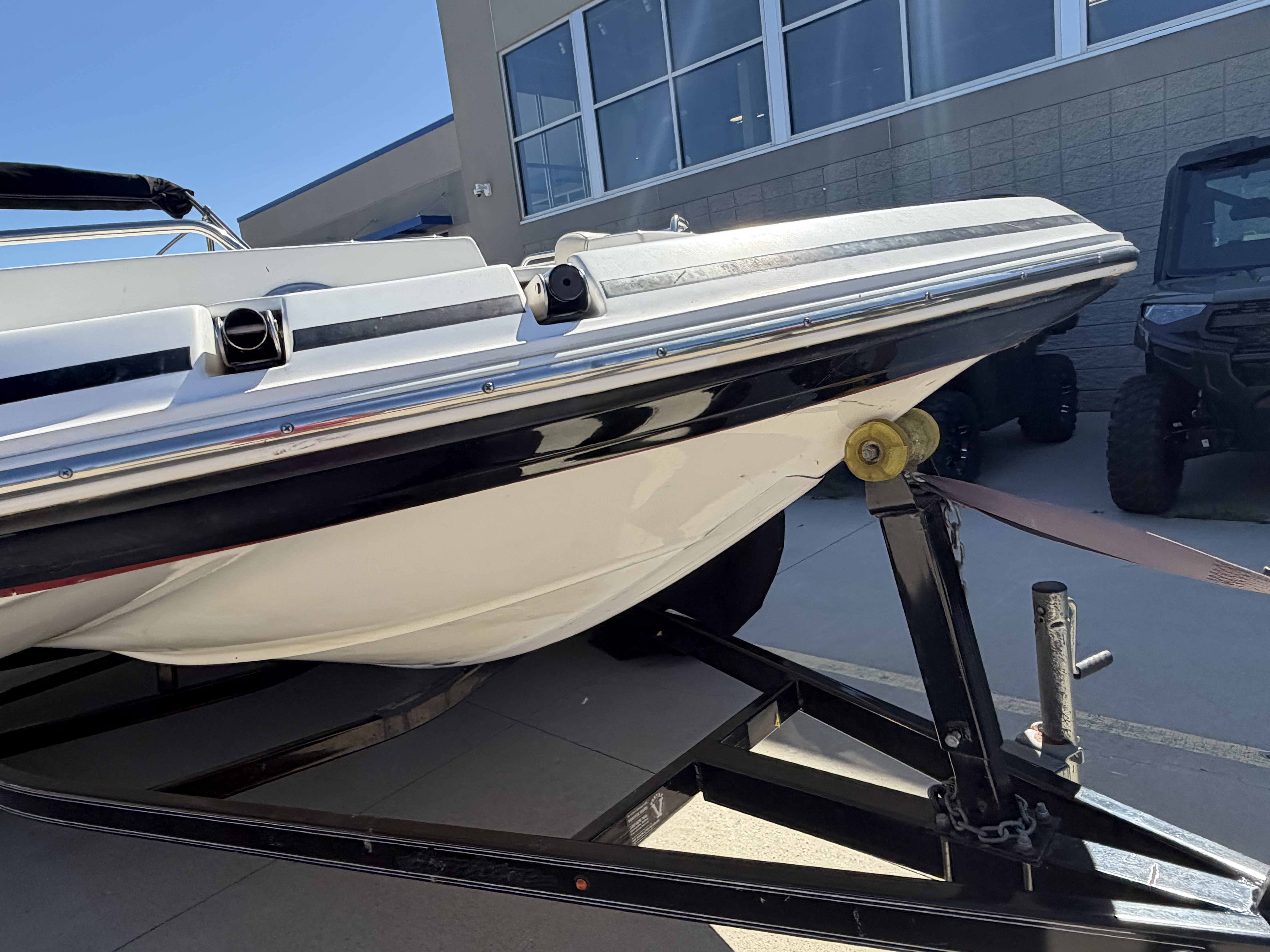 2014 Hurricane Sundeck 201 - Image 11