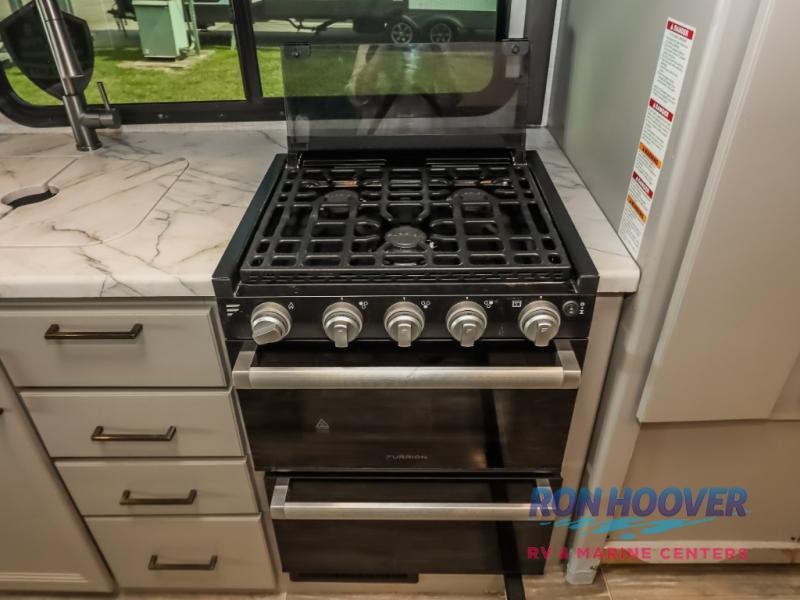 2023 THOR MOTORCOACH GENEVA 25VA - Image 24