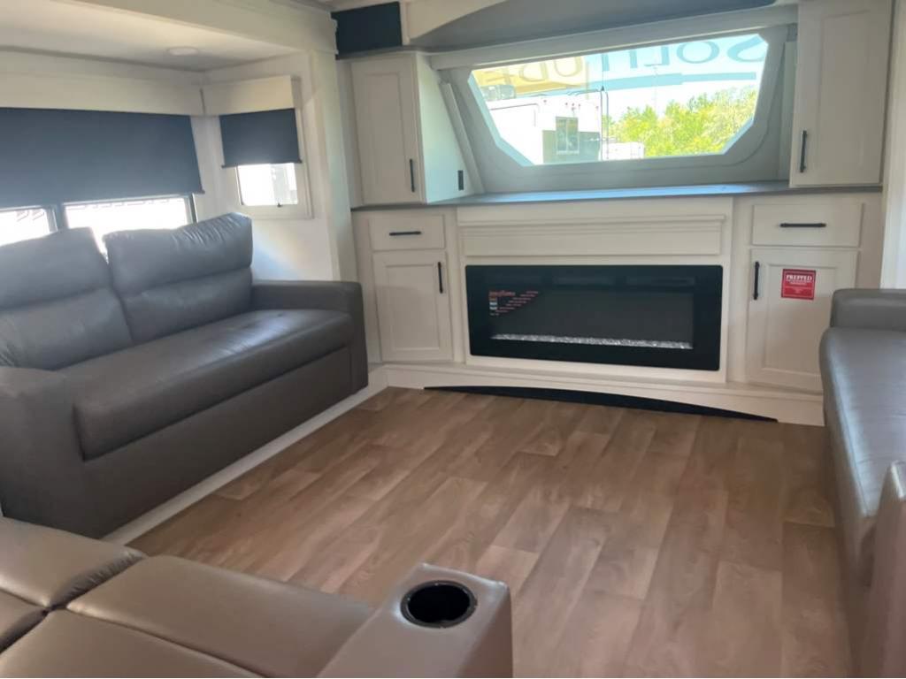 2026 GRAND DESIGN SOLITUDE 380FL - Image 6