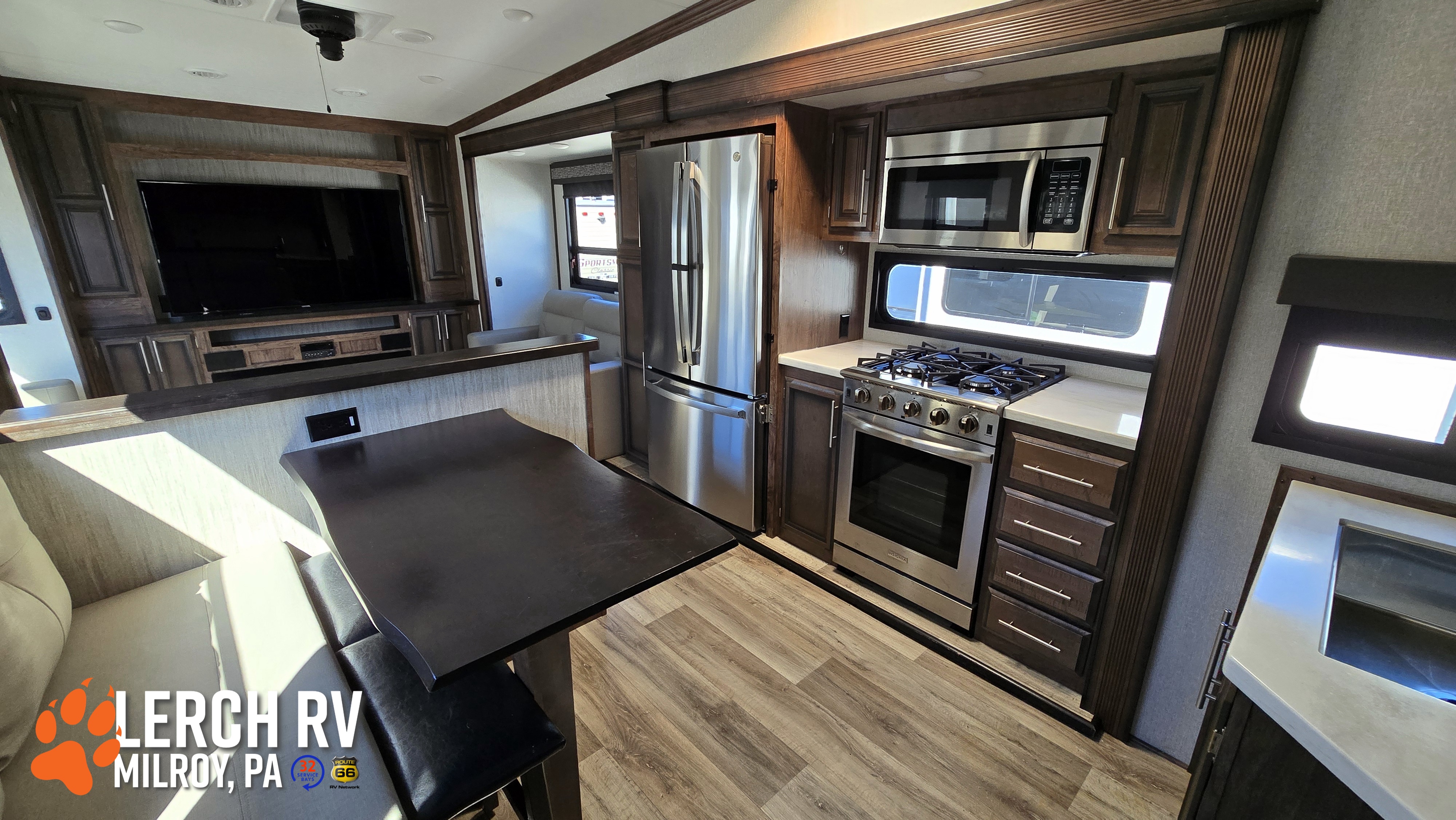 2021 KZ RV Durango D326RLT - Image 11