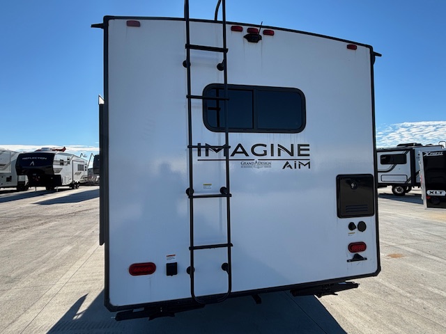 2025 Grand Design Imagine AIM 16ML - Image 4