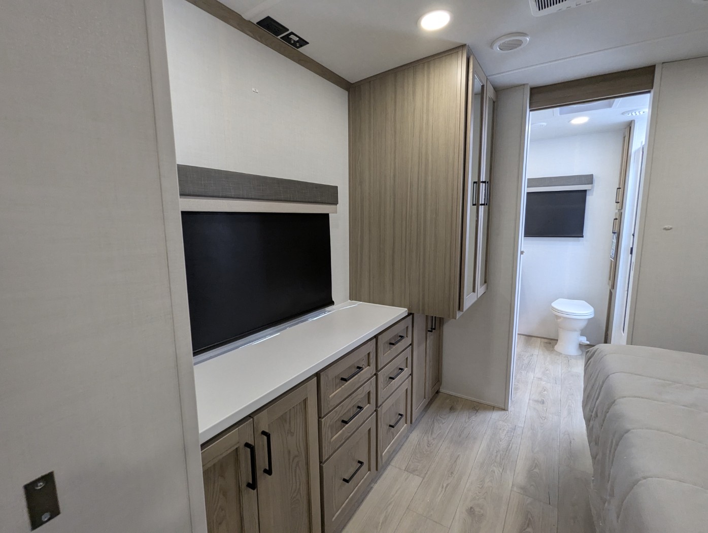 2026 Forest River Rockwood Signature 8263MBR - Image 19