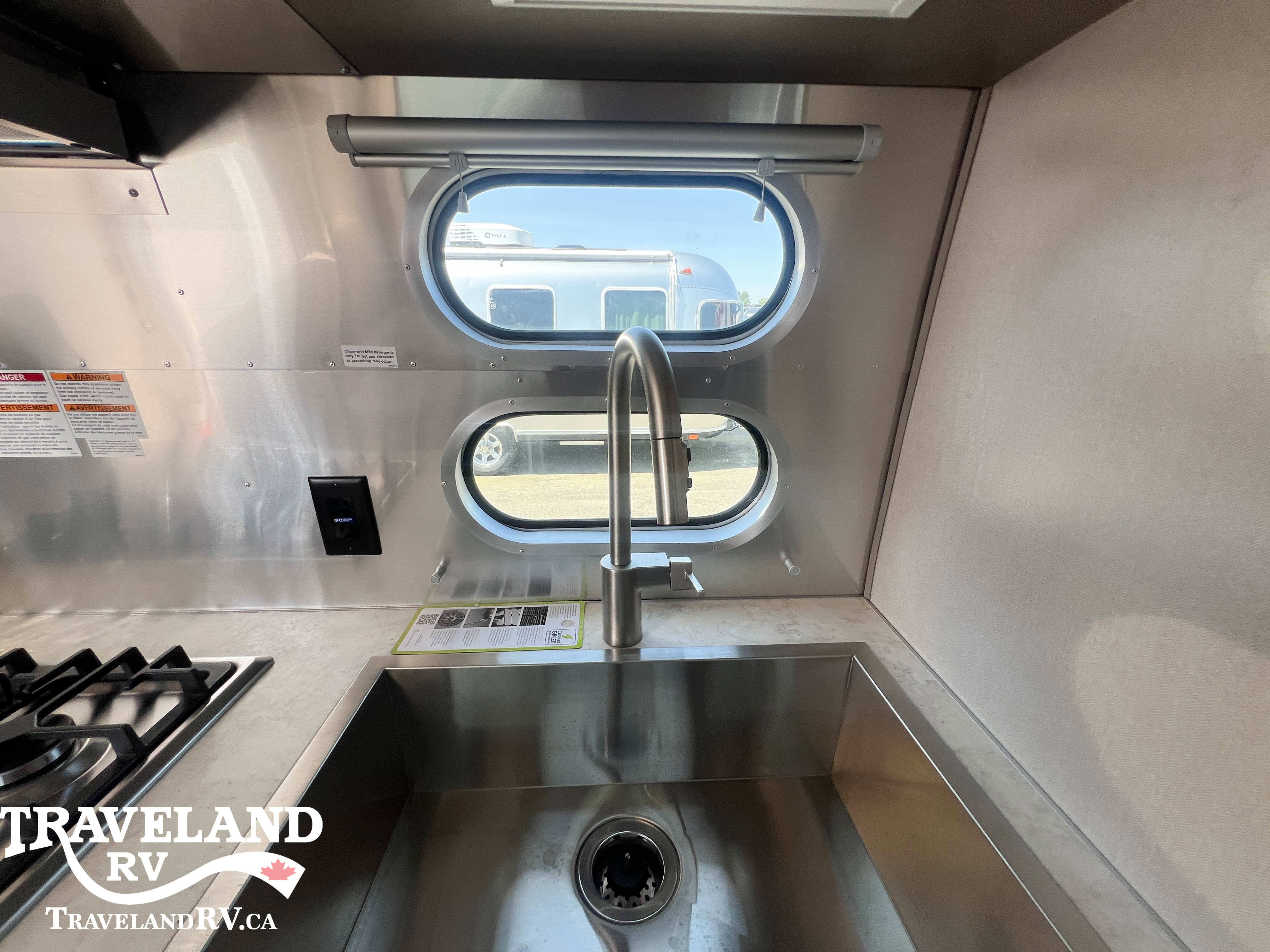 2025 Airstream Caravel 22FB - Image 15