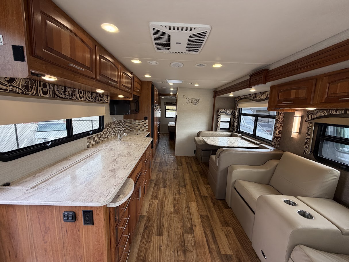 2017 JAYCO PRECEPT 35S - Image 10