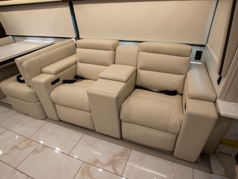 2026 Entegra Coach Anthem 44V - Image 6