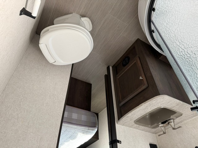 2019 Starcraft Launch Outfitter 24RLS - Image 13