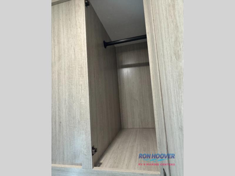 2026 COACHMEN 333DORM - Image 23