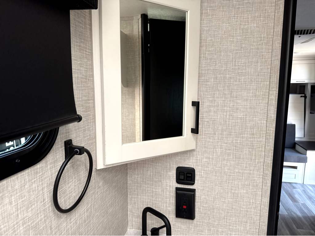 2025 JAYCO JAY FEATHER 199MBS - Image 25