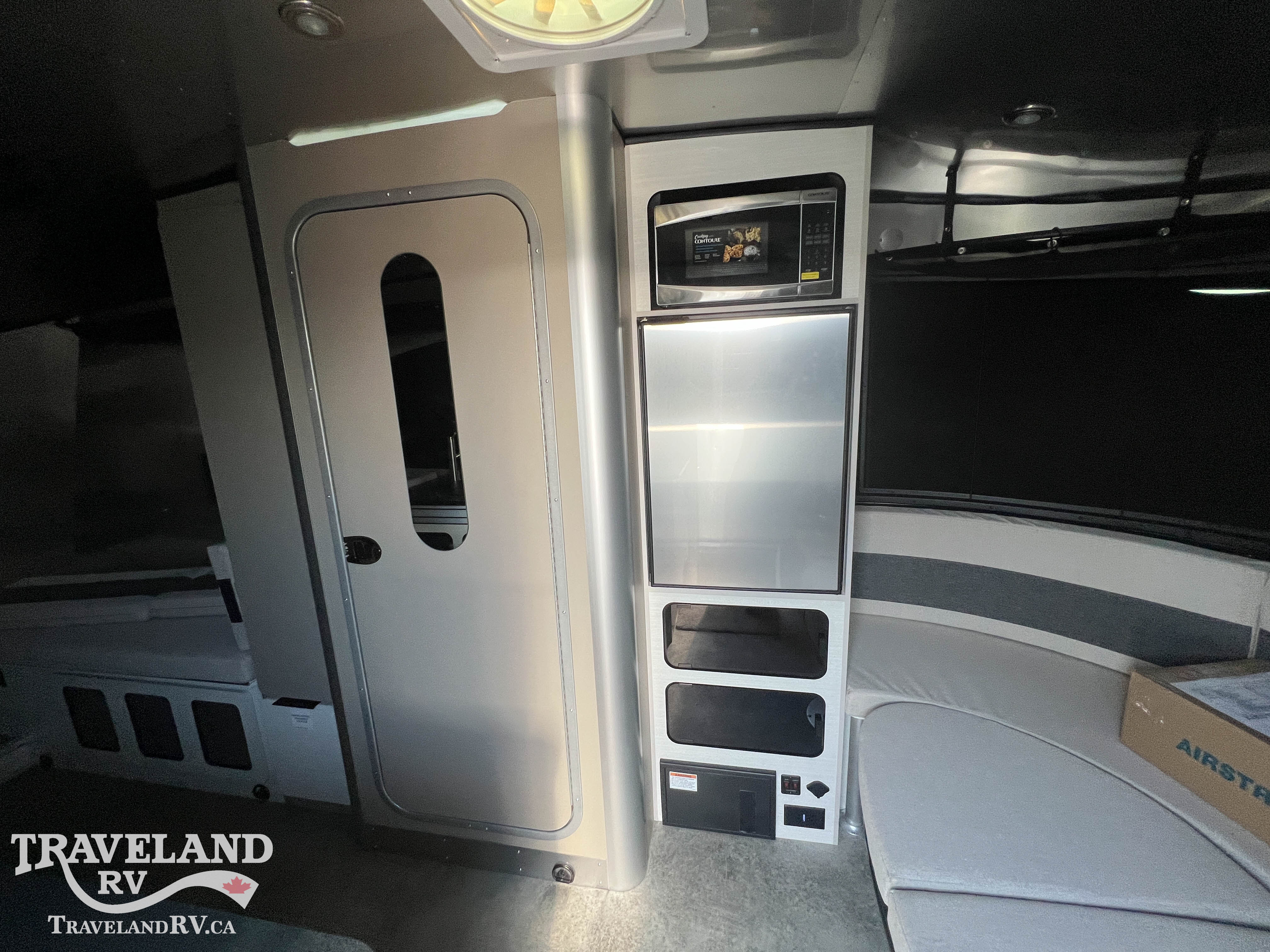 2026 AIRSTREAM 20XE BASECAMP - Image 9