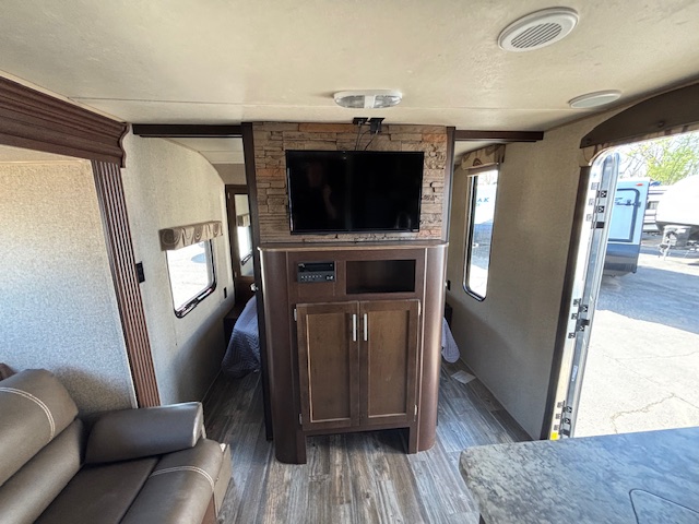 2016 Forest River Grey Wolf 26DBH - Image 21