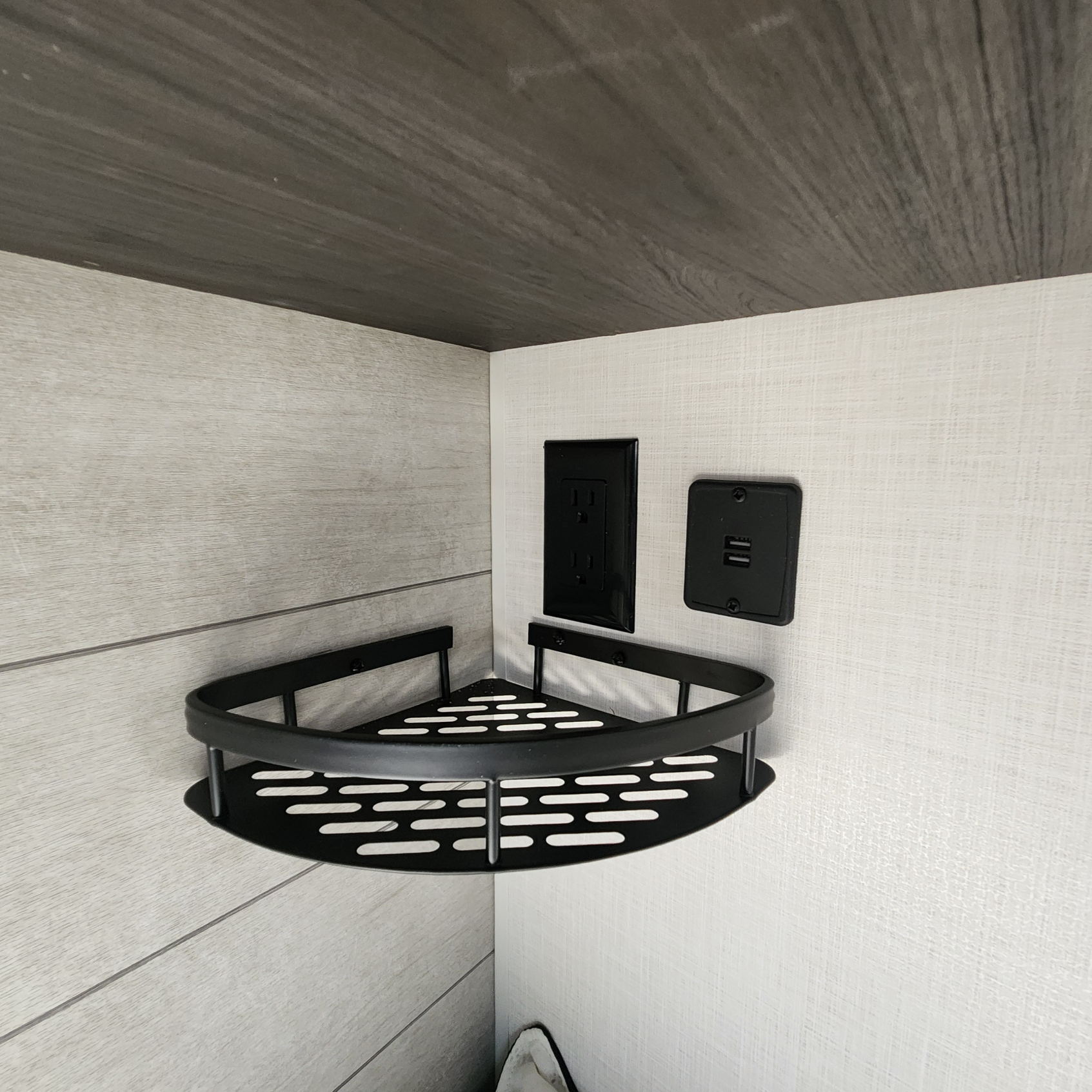 2026 VENTURE RV SPORTTREK 272VRK - Image 32