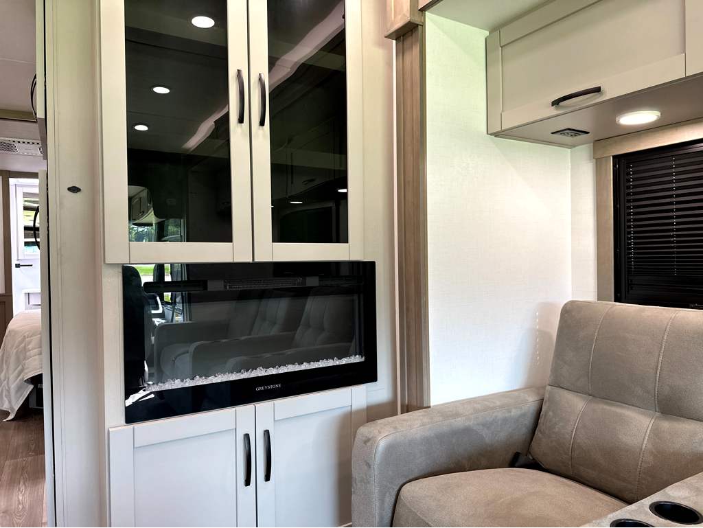 2027 ENTEGRA COACH VISION XL 36C - Image 12