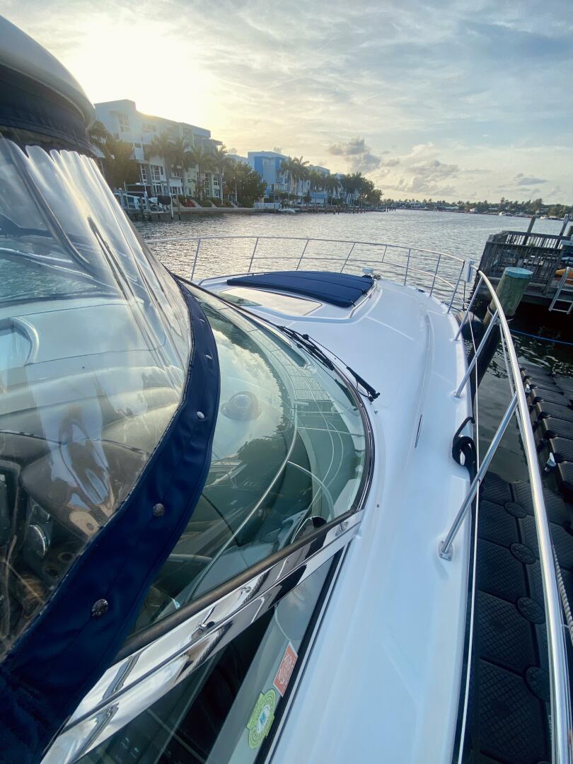 2005 Sea Ray 420 Sundancer - Image 28