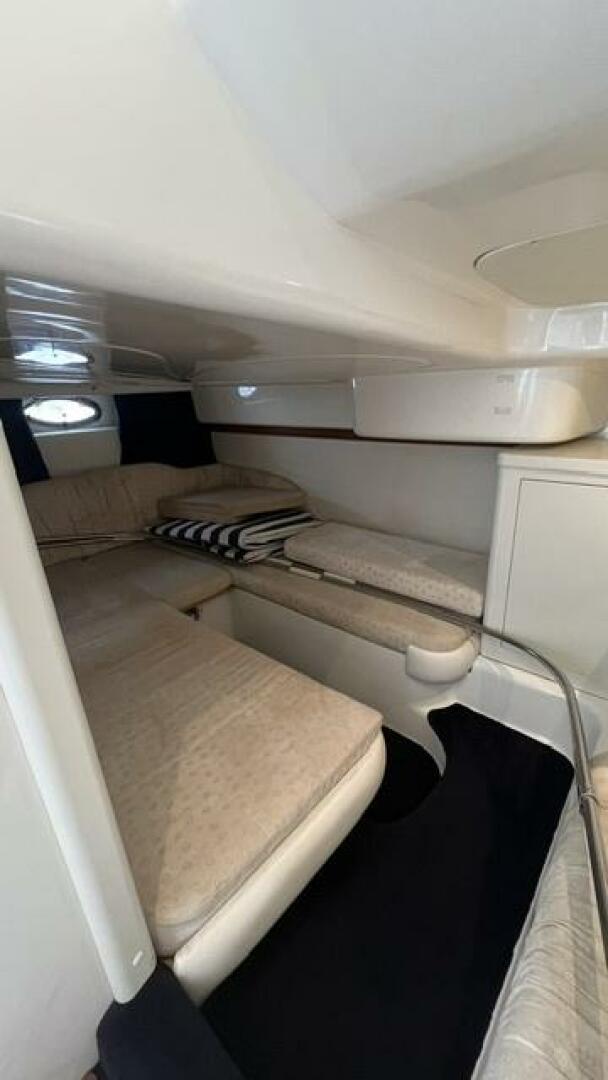 2003 Cranchi Endurance 39 - Image 21