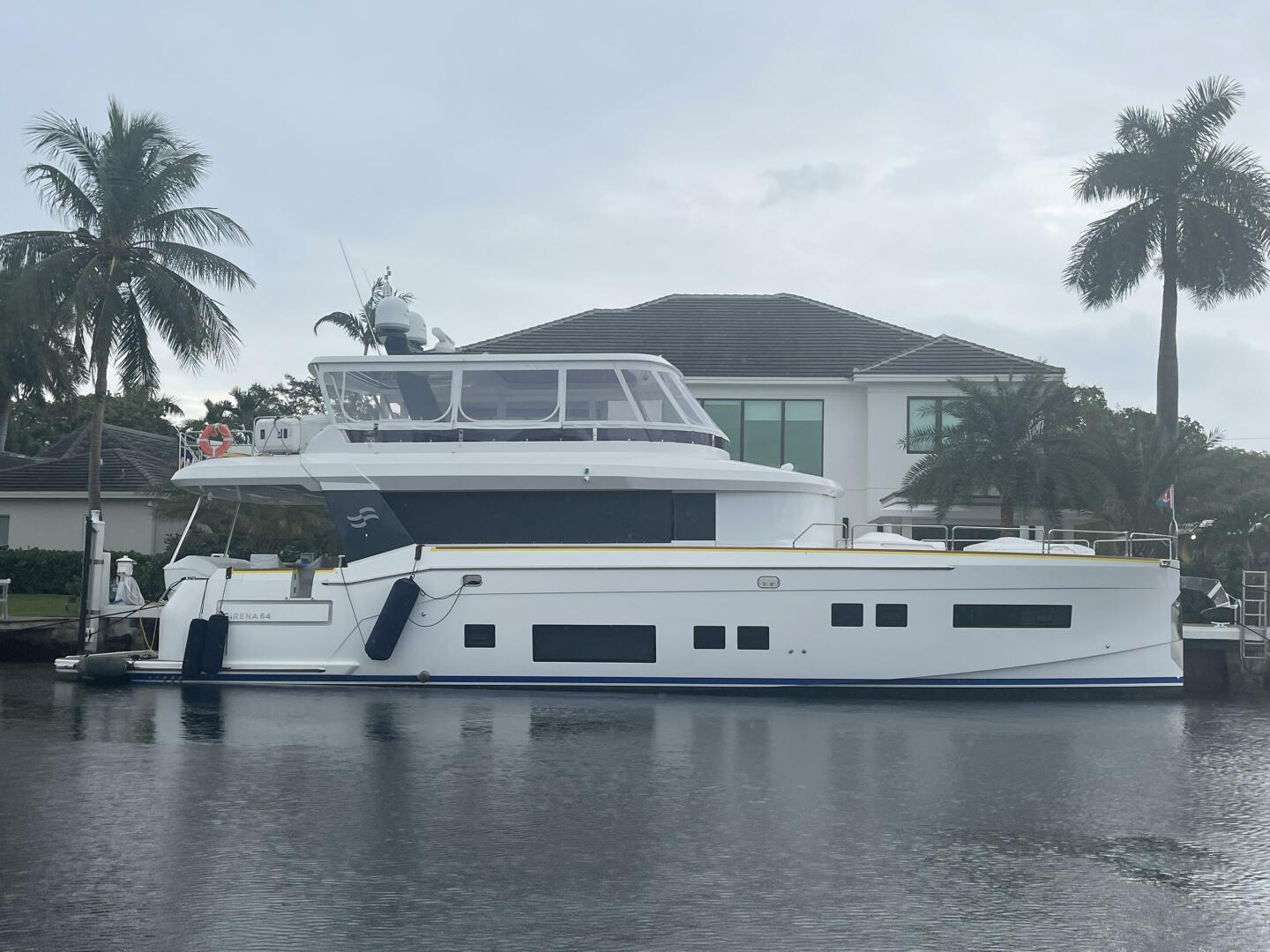 2020 Sirena 64 - Image 55