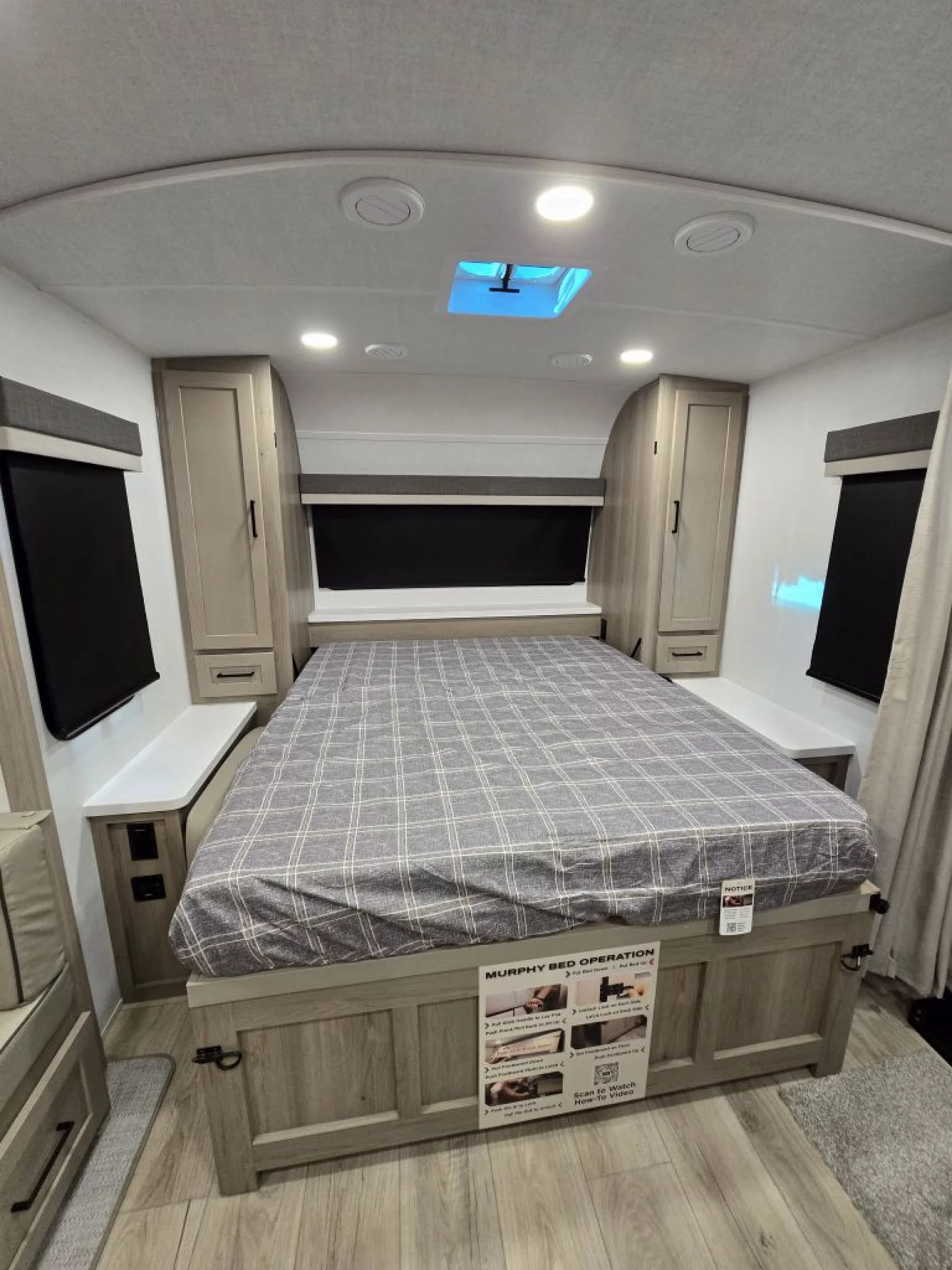 2026 FOREST RIVER ROCKWOOD MINI LITE 2519S - Image 11