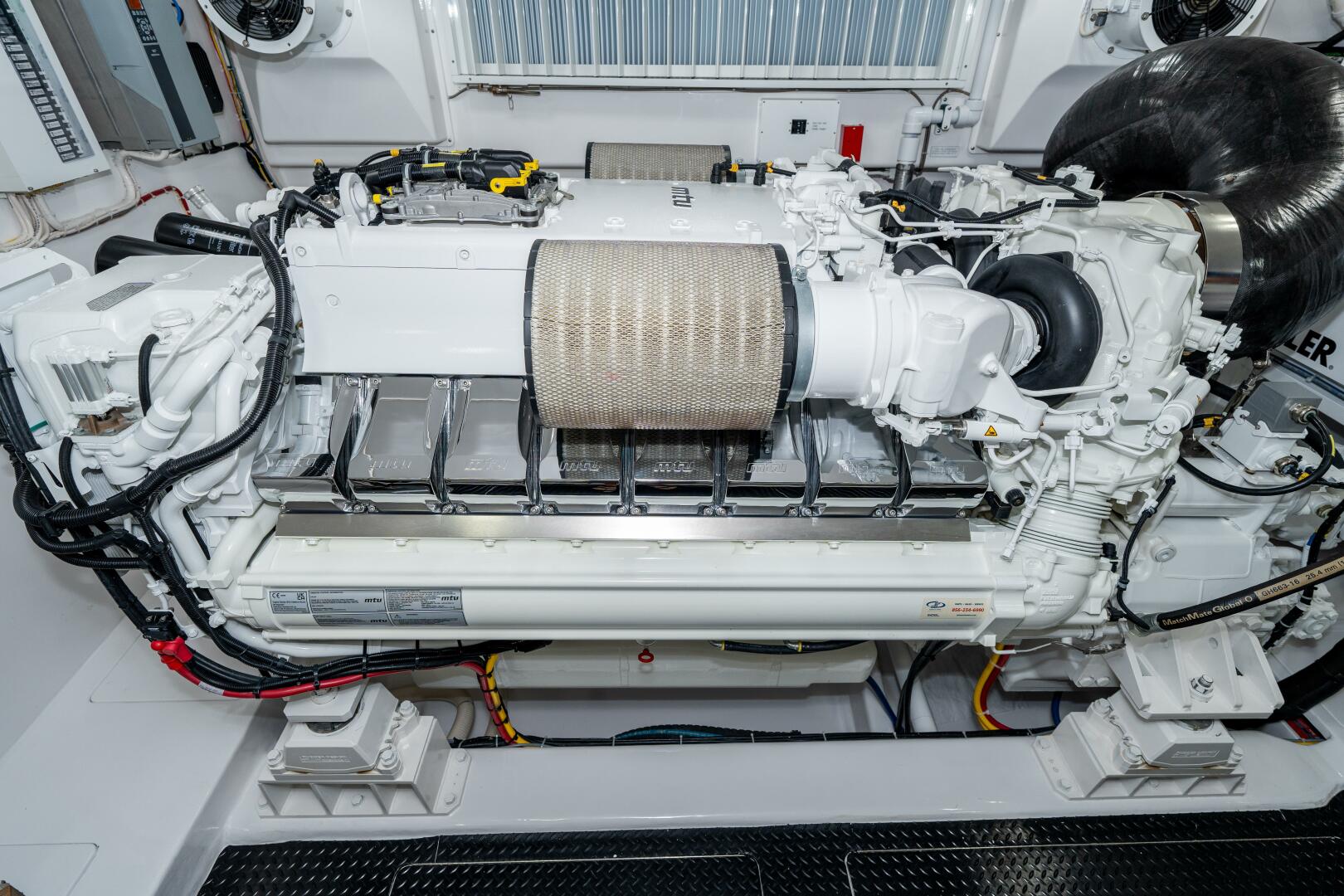 2025 Viking 90 Convertible - Image 78