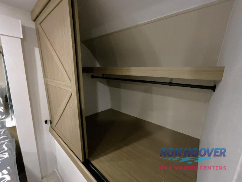 2026 FOREST RIVER 33TS - Image 47