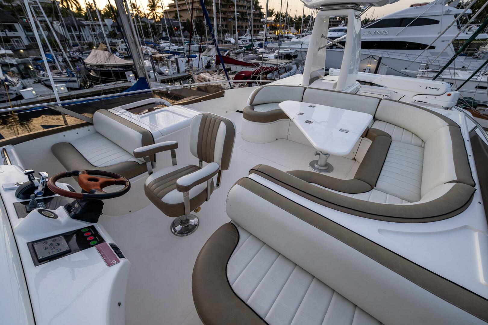 2002 Viking Princess 72 Princess Yacht - Image 23