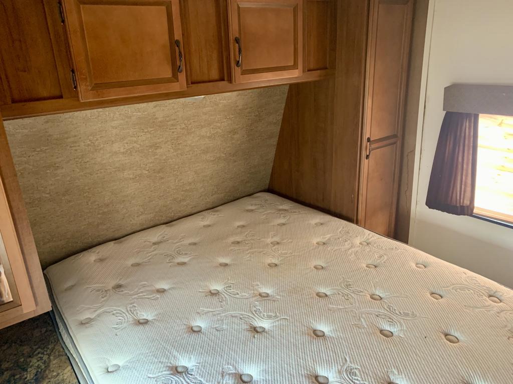 2015 Gulf Stream Kingsport 271DDS - Image 35