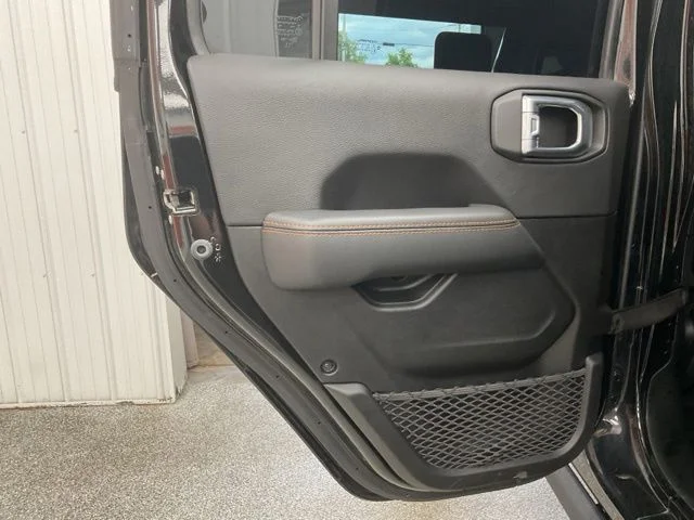 2022 Jeep Gladiator Crew Cab Mojave 4WD - Image 20