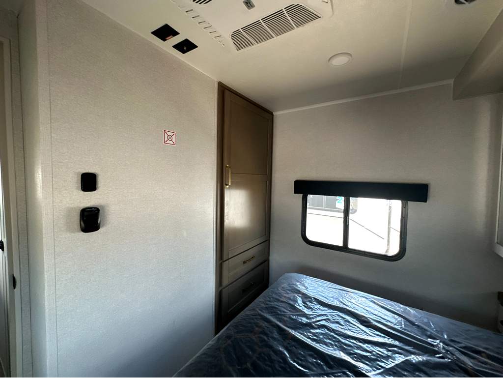 2027 JAYCO EAGLE 312BHOK - Image 23