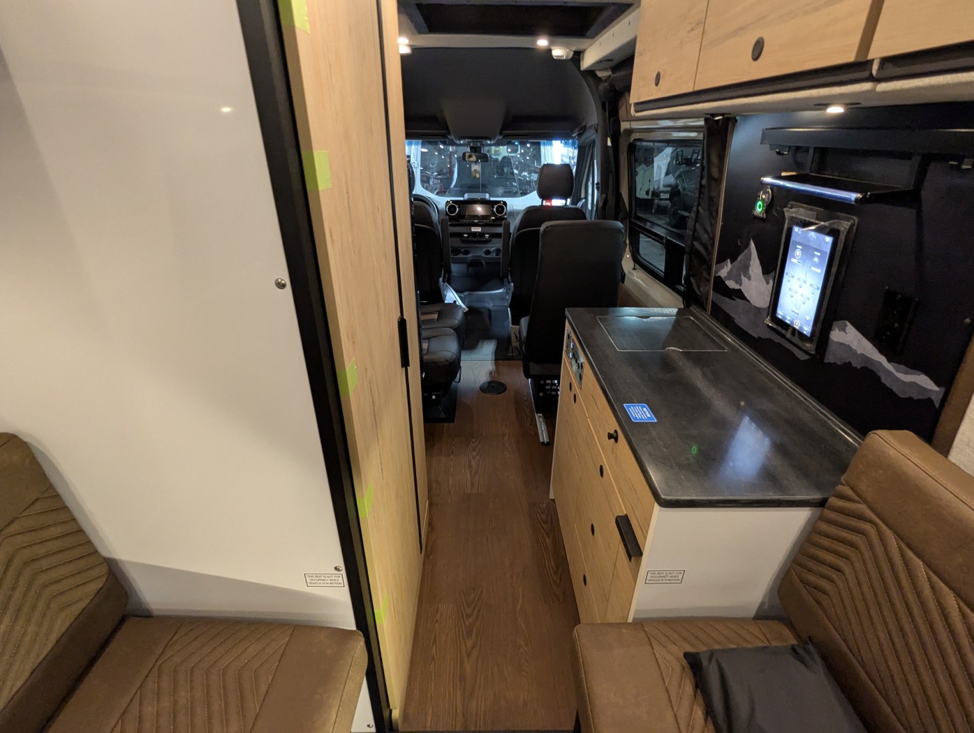 2026 Storyteller Overland Crew Mode XL - Pop Top - Image 23