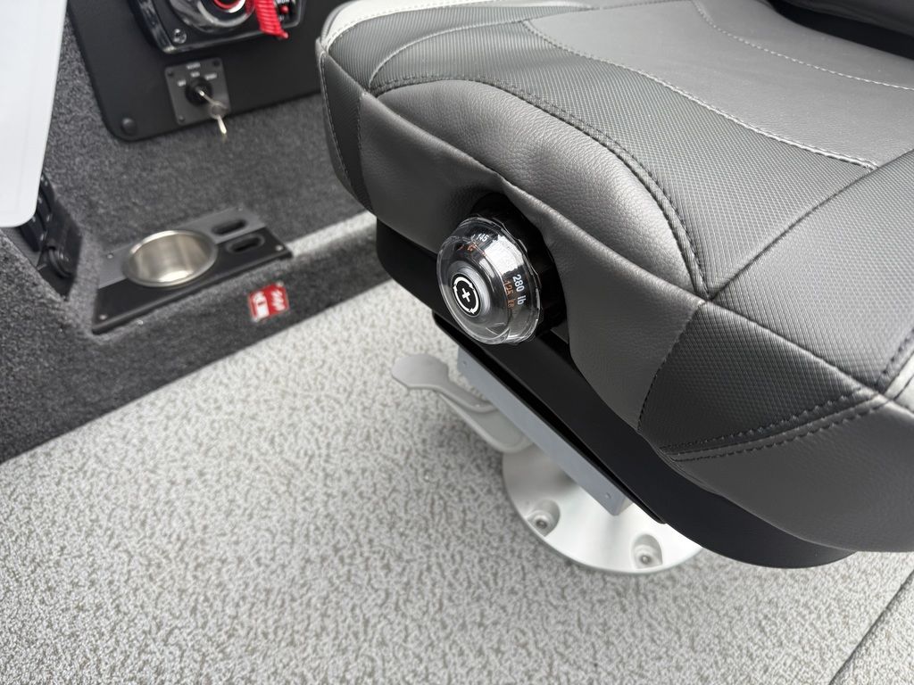 2026 Lund 2075 Pro-V Sport - Image 24