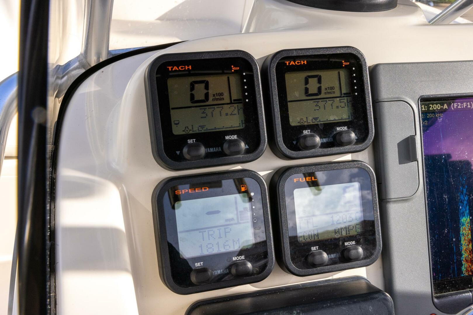 2007 Pursuit C280 - Image 7