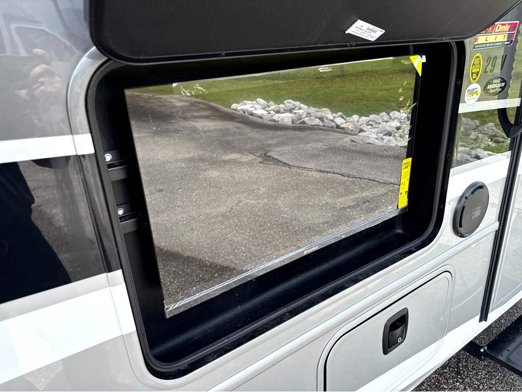 2027 ENTEGRA COACH ODYSSEY 29V - Image 9