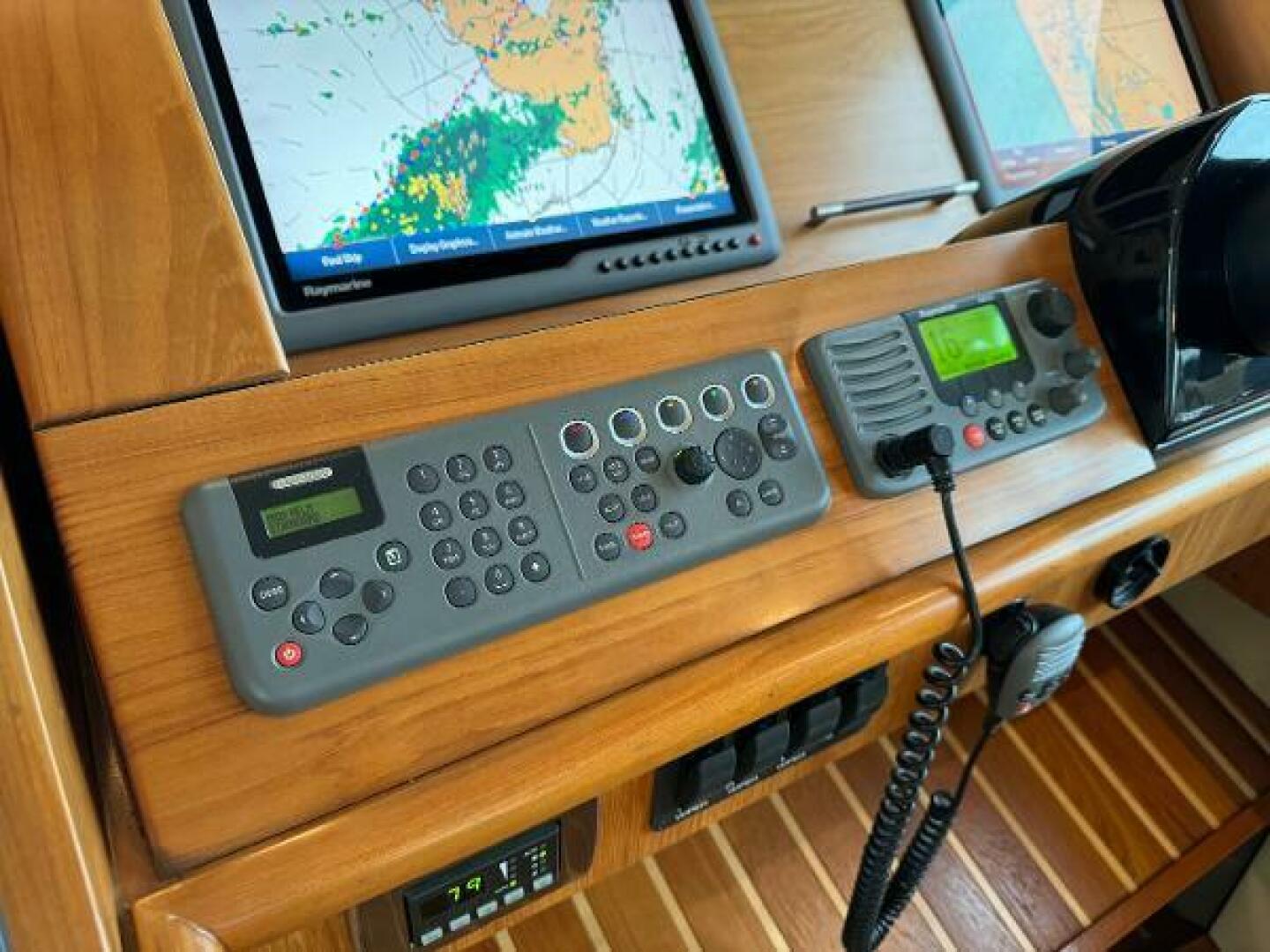 2010 Tiara Yachts 5800 Sovran - Image 26