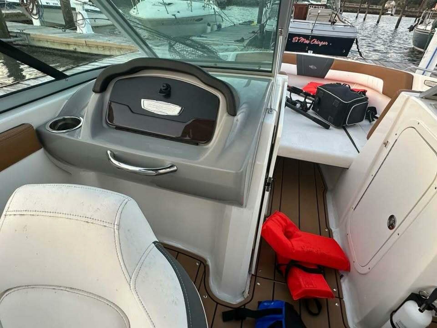 2023 Chaparral 230 SSi - Image 6