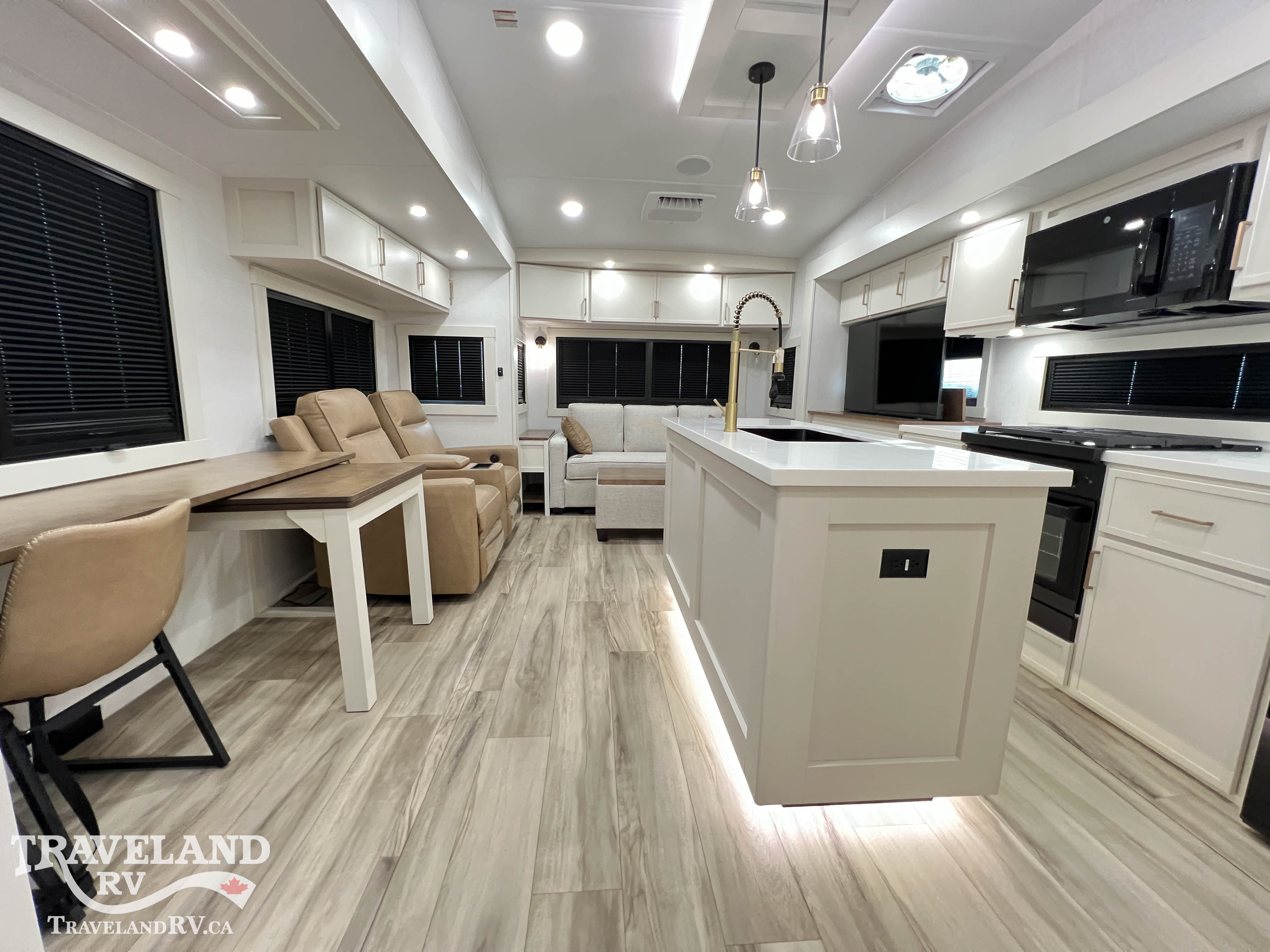 2027 Brinkley RV Model Z 2900 - Image 3