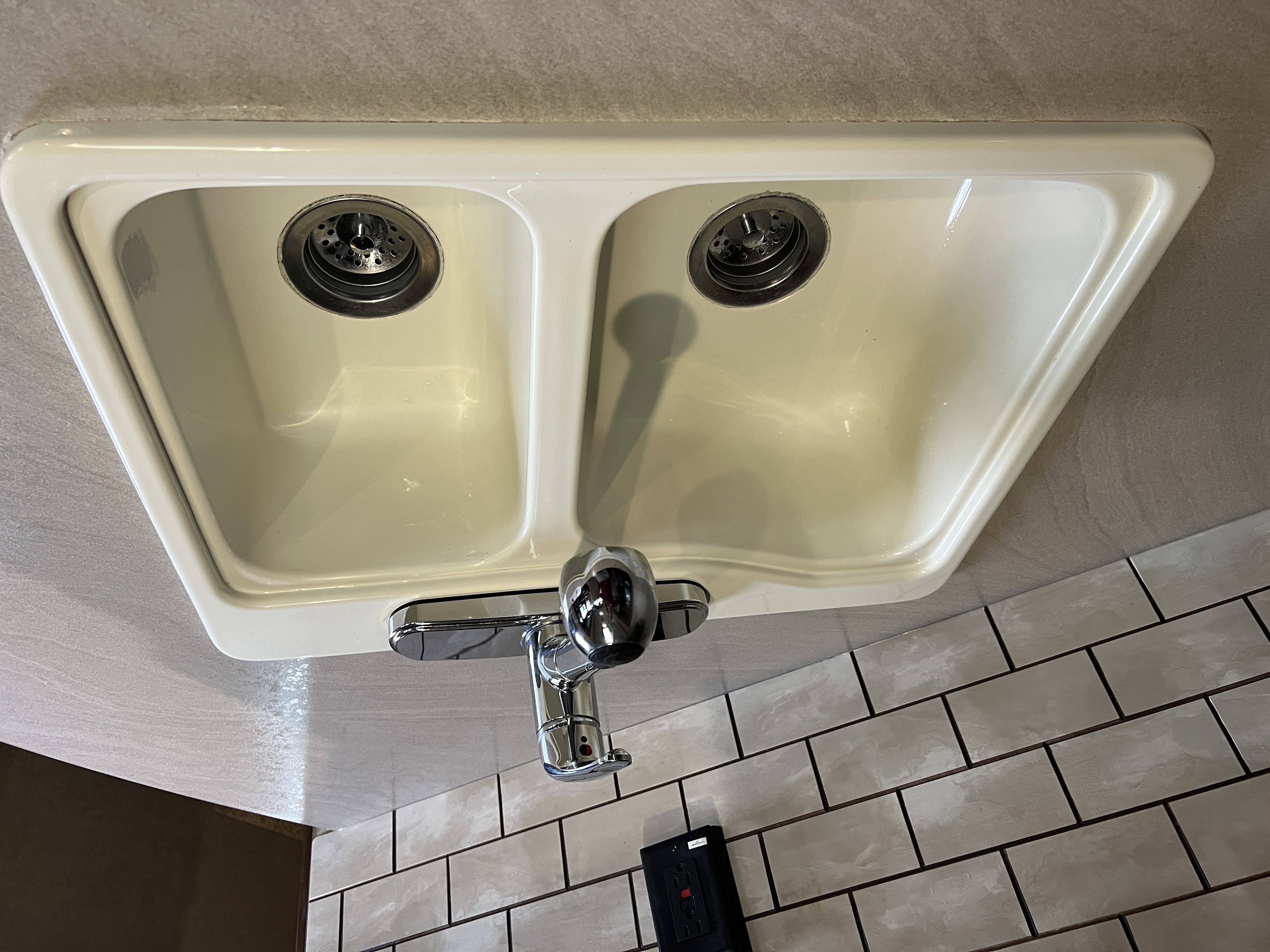 2014 Jayco Eagle HT 27.5RLTS - Image 11