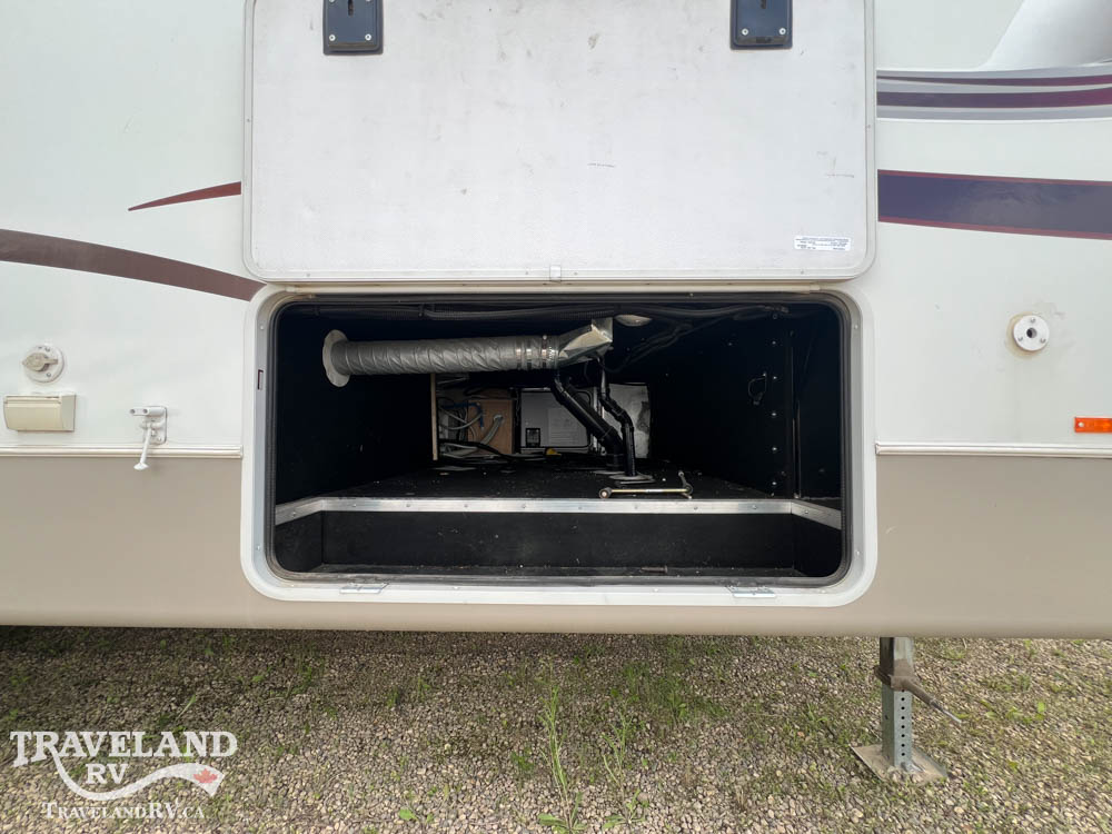 2013 Heartland Sundance XLT SD XLT 285TS - Image 5