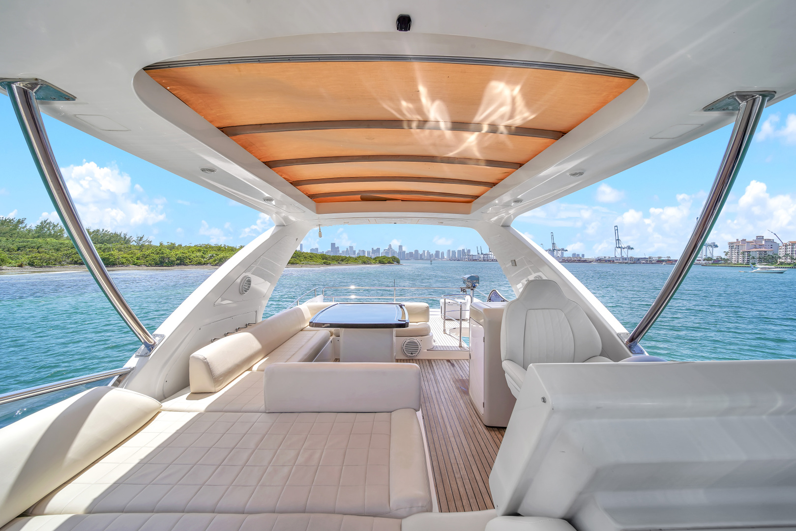 2012 Azimut 64 FLY - Image 38